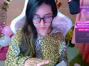 Cam4 Free Porn Cam of Maggie_Fox