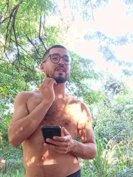 Cam4 Free Porn Cam of HShotsmilegyn