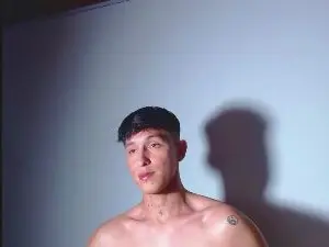 Cam4 Live Sex of Rowanbig23