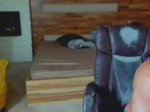 Cam4 Live Porn of IvanHyde