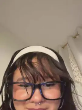 Cam4 Watch Live Sex Cams of ivi_sunny