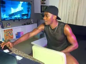 Cam4 Sex Cam of lone_wolf_xxx