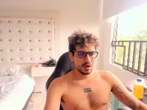 Cam4 Live Porn of damian_fat_dick