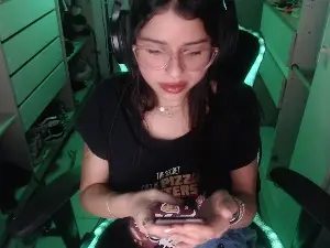 Cam4 Free Porn Cam of Lauriiis