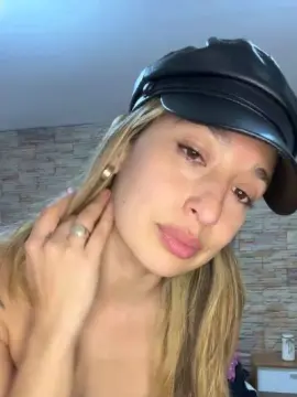 Cam4 Free Porn Cam of tamara225