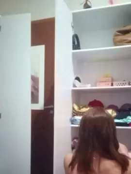 Cam4 Free Live Porn of Irresistible34