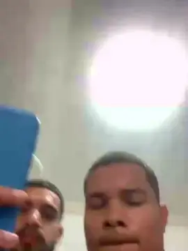 Cam4 Free Porn Cam of lucas7285