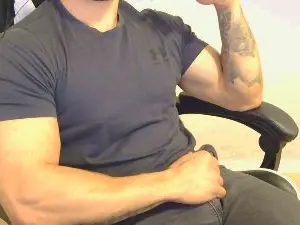 Cam4 Live Porn of CaesarTheKing