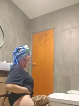 Cam4 Live Porn of MeriPopis