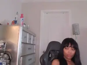 Cam4 Watch Live Sex Cams of Butterflybootyy