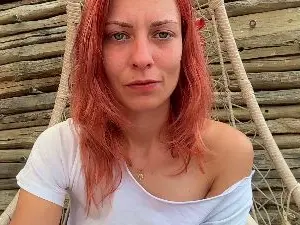 Cam4 Live Sex Cam of Karoline121