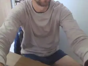 Cam4 Free Live Porn of willyhot_hot