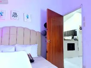 Cam4 Watch Live Sex Cams of _aithanaa_
