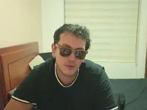 Cam4 Private Sex Chat of Serguioguecha33