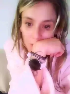 Cam4 Watch Live Sex Cams of Viciosilla85