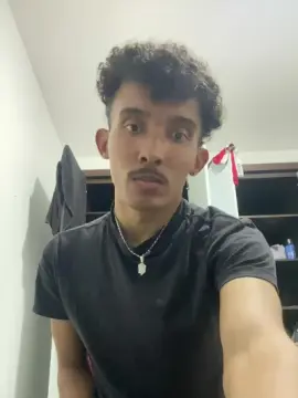 Cam4 Free Porn Cam of MavyFelipe