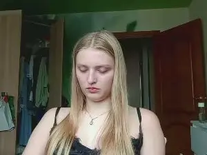 Cam4 Sex Cam of LucienneZani