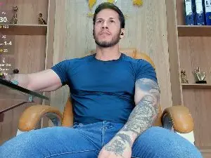Cam4 Watch Live Sex Cams of George_Diesell