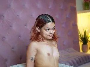 Cam4 Watch Live Sex Cams of MaiaMini