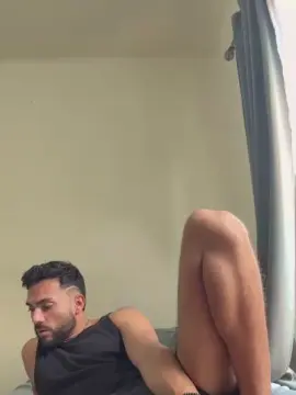 Cam4 Watch Live Sex Cams of hernanmdz1