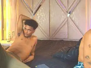 Cam4 Nude Webcam of Exotic_boysxx
