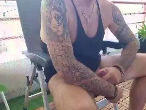 Cam4 Live Sex of choubix0990