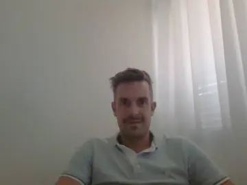 Cam4 Free Live Porn of horny_boyxxx