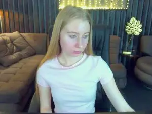 Cam4 Free Live Porn of Alina__Blonde