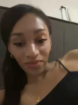 Cam4 Free Porn Cam of Sarabombshell