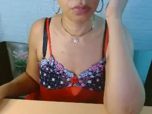 Cam4 Nude Webcam of Uzuri7