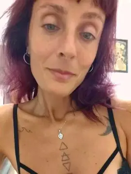 Cam4 Private Sex Chat of Caledoniax2
