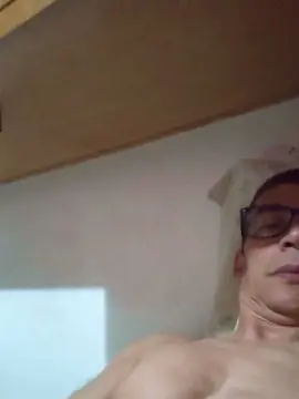 Cam4 Private Sex Chat of Antonyoluiz