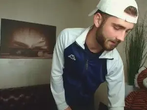 Cam4 Best live sex cam show of KyloEast