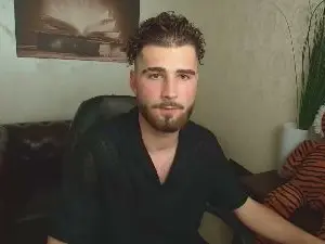 Cam4 Live Porn of KyloEast