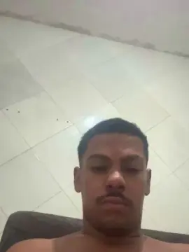 Cam4 Free Porn Cam of Senhornunes