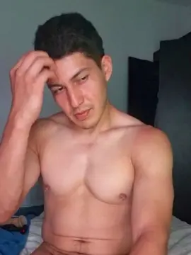 Cam4 Sex Cam of JohnnyRuizXXX