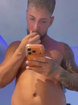 Cam4 Live Sex Cam of stallone999_hot
