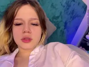 Cam4 Watch Live Sex Cams of RegeniaCorrela