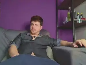 Cam4 Private Sex Chat of aaronlegend