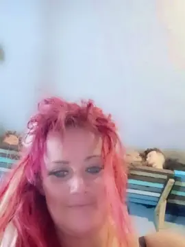 Cam4 Free Live Porn of Dontbejelly2