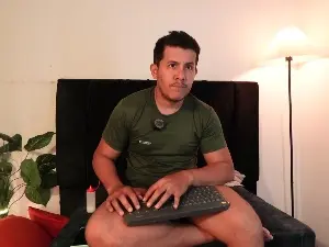 Cam4 Live Sex Cam of Misterjhons2