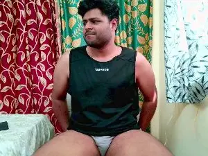 Cam4 Live Porn of CuteGuyy