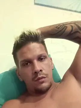 Cam4 Live Porn of Latino_sexy
