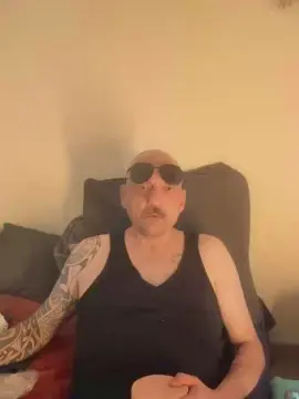 Cam4 Live Sex Cam of BEEF__DADDY