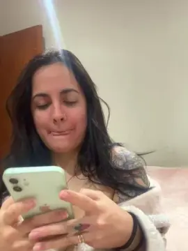 Cam4 Nude Webcam of lola2032