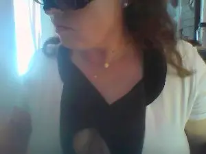 Cam4 Sex Cam of NanouConfidence