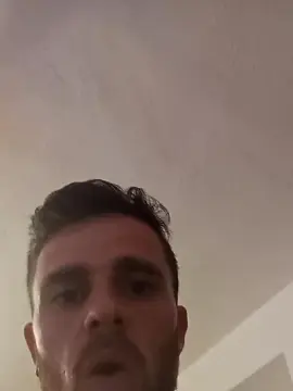 Cam4 Live Porn of pocholo30