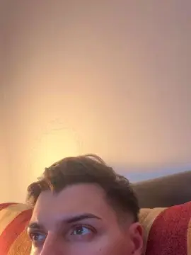 Cam4 Sex Cam of ThomasRM98