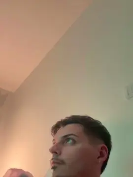 Cam4 Free Live Porn of ThomasRM98