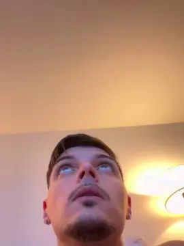 Cam4 Sex Cam of ThomasRM98